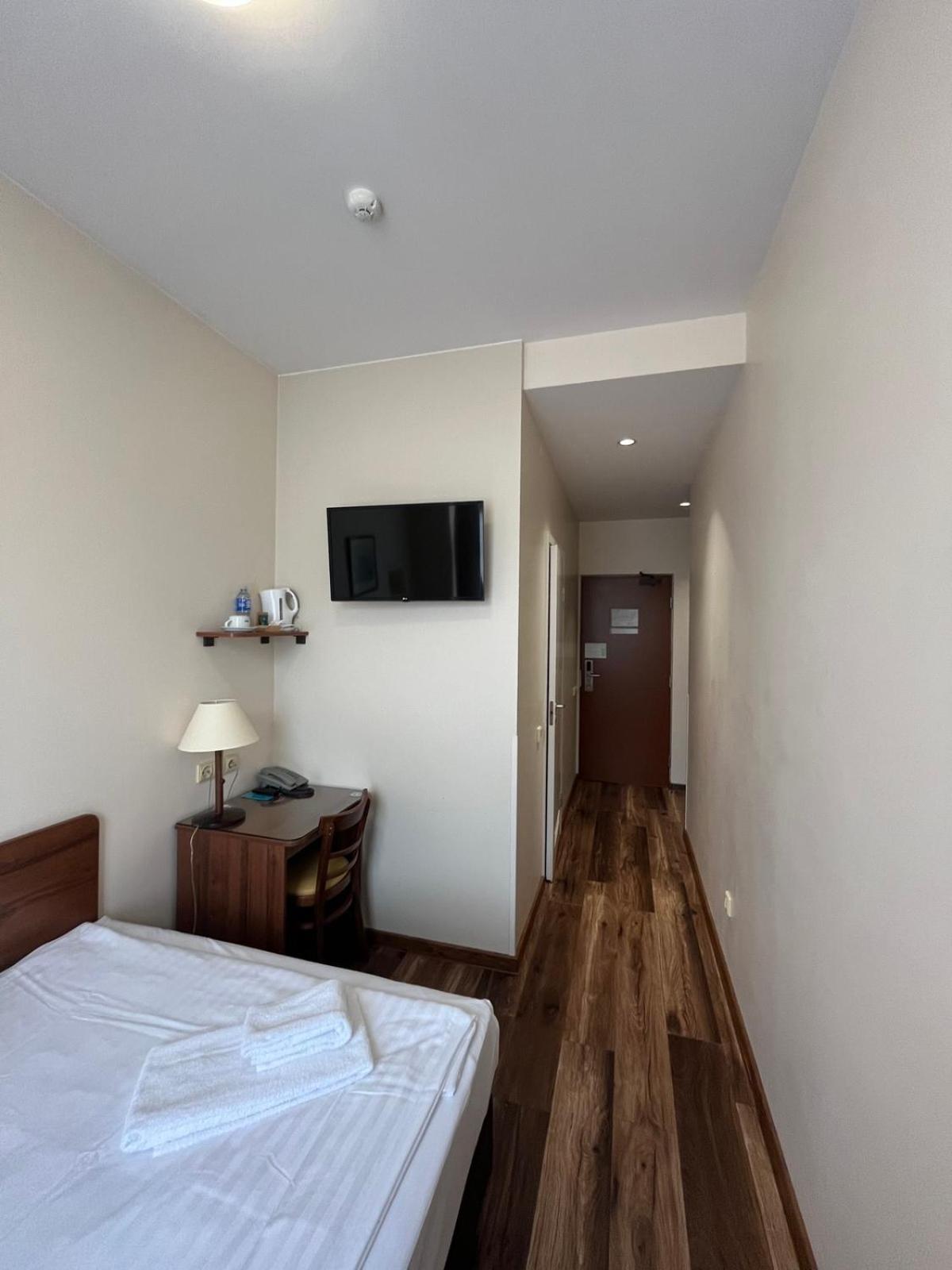 Memel Hotel Κλαϊπέντα Εξωτερικό φωτογραφία